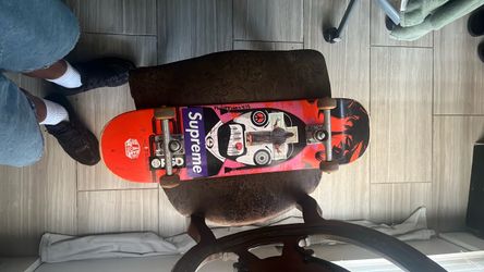 Skate board