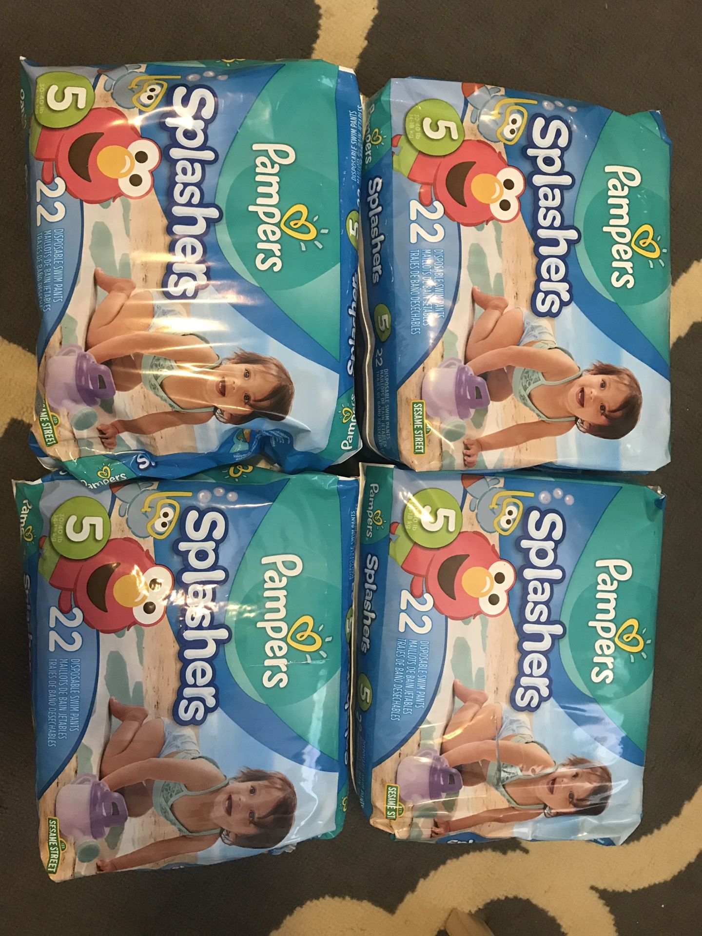 Pampers splashers size 5