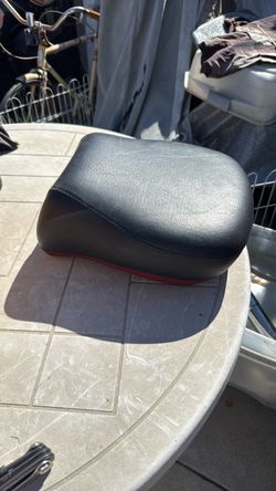 Motorcycle passenger pad