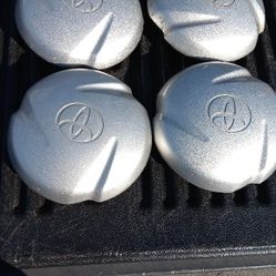 Toyota Tundra Tacoma Truck Hub Caps