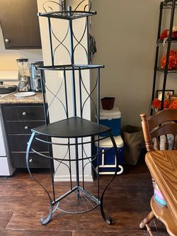 Decorative shelf