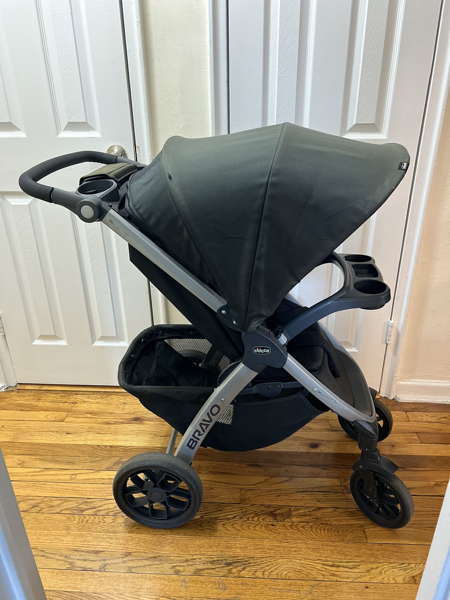 Chicco Bravo Quick-Fold Stroller - Black