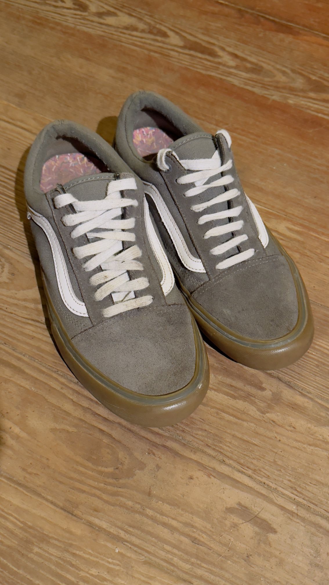 VANS Unisex Old Skool Embossed Gum Skate Shoes
