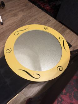 Circular mirror