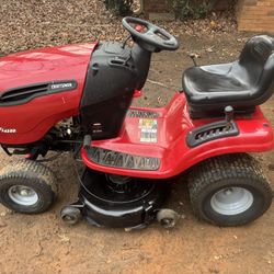 Craftsman Riding Lawnmower 