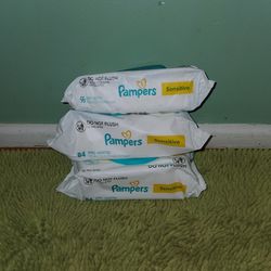 224 Baby Wipes Pampers Sensitive 