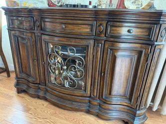 Sideboard