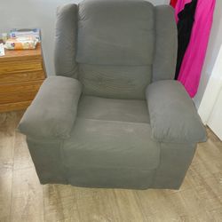 Massage and heat recliner 