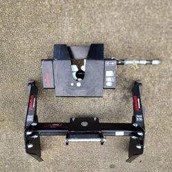Demco Premier Series 16K 5th Wheel Hitch Head + Mount  $350