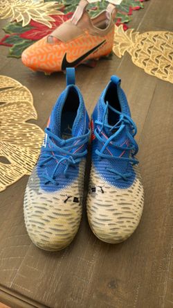 Puma shoes SIZE:4.5 were used 1match only