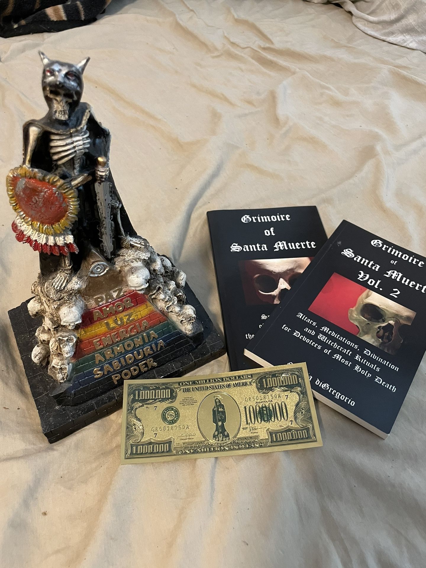 Santa Muerte statue With Extras