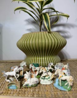 Princeton gallery unicorn figurines