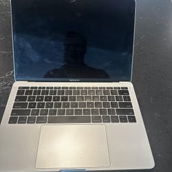  MacBook  Pro 13 inch 2017 two thunderbolt 3 ports 251 gb