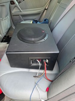 Power sub Rockford fosgate p300 300W and sony ax8100 android & carplay receiver