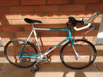 Classic Quintana Roo Superform Triathlon Bike
