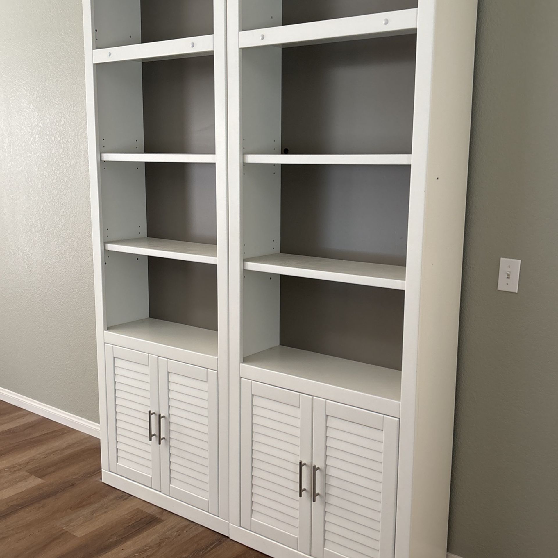 RC Willey Book Shelves for Sale in Las Vegas, NV OfferUp