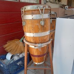 2 CONGA DRUMS