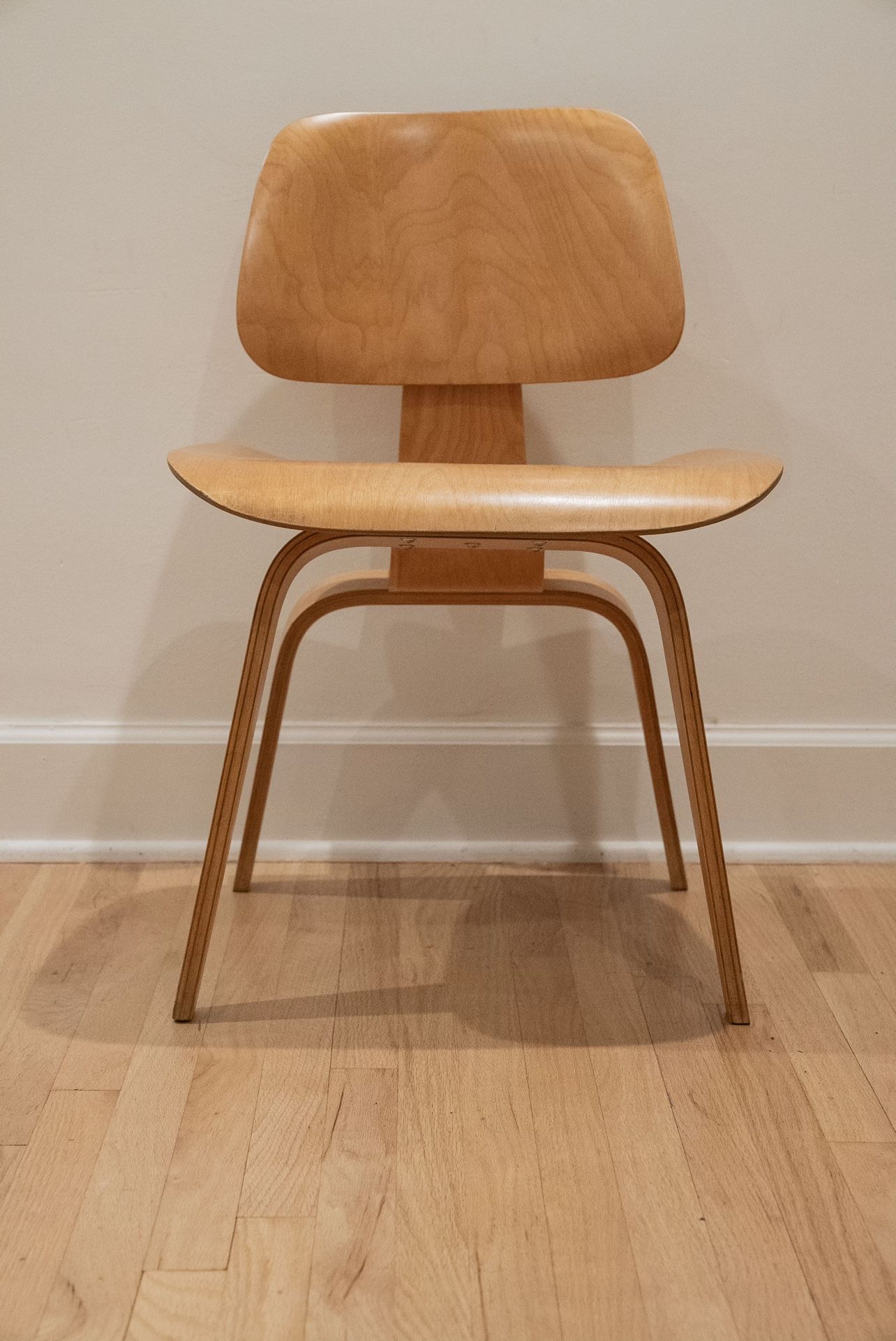 Authentic First Edition Herman Miller Charles Eames Molded Plywood