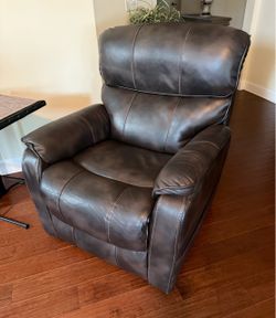 Faux Leather Motorized Lift Recliner Chair