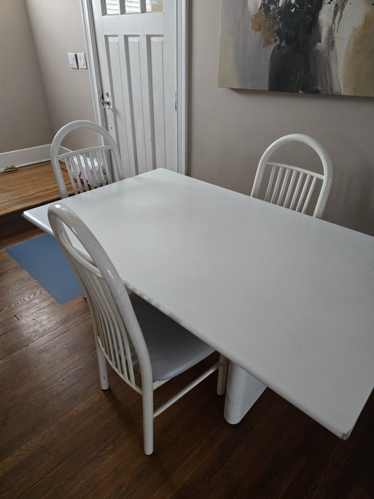 Kitchen/ Dining Table