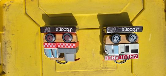 WOOD BLOCKS/CARS