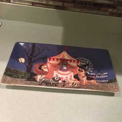 BRAND NEW GLASS SERVING PLATTER FROM PIER 1