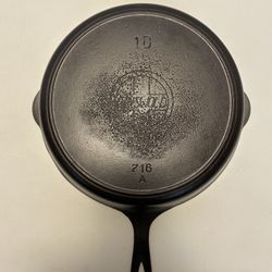 Antique Griswold Cast Iron #10 Skillet With Heat Ring Large Slant Logo716A Sits Flat- No Wobble or Spin