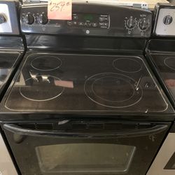 Ge Glass Top Stove Range Oven Black Super Clean