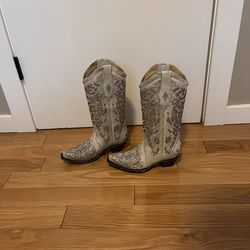 Studded Cowgirl Boots Size 7