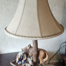 1984 Cowboy Horse Resting At Water Trough Lamp Antique