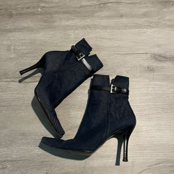 Stuart Weitzman denim booties size 7.5