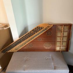 Arabic Qanun – Traditional Middle Eastern String Instrument
