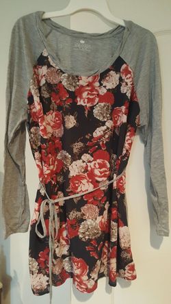 Maternity shirt 1X