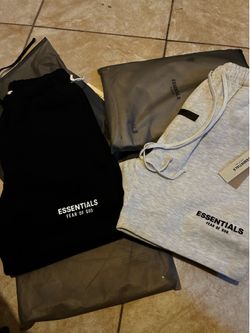 Essentials Shorts