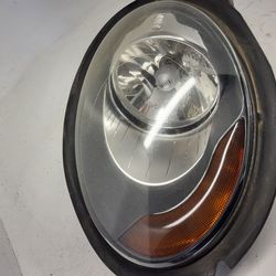 2016 Mini Cooper Driver Side OEM Halogen headlight