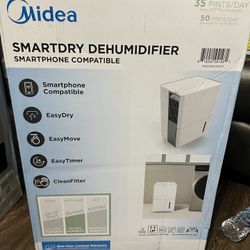 MIDEA DEHUMIDIFIER 