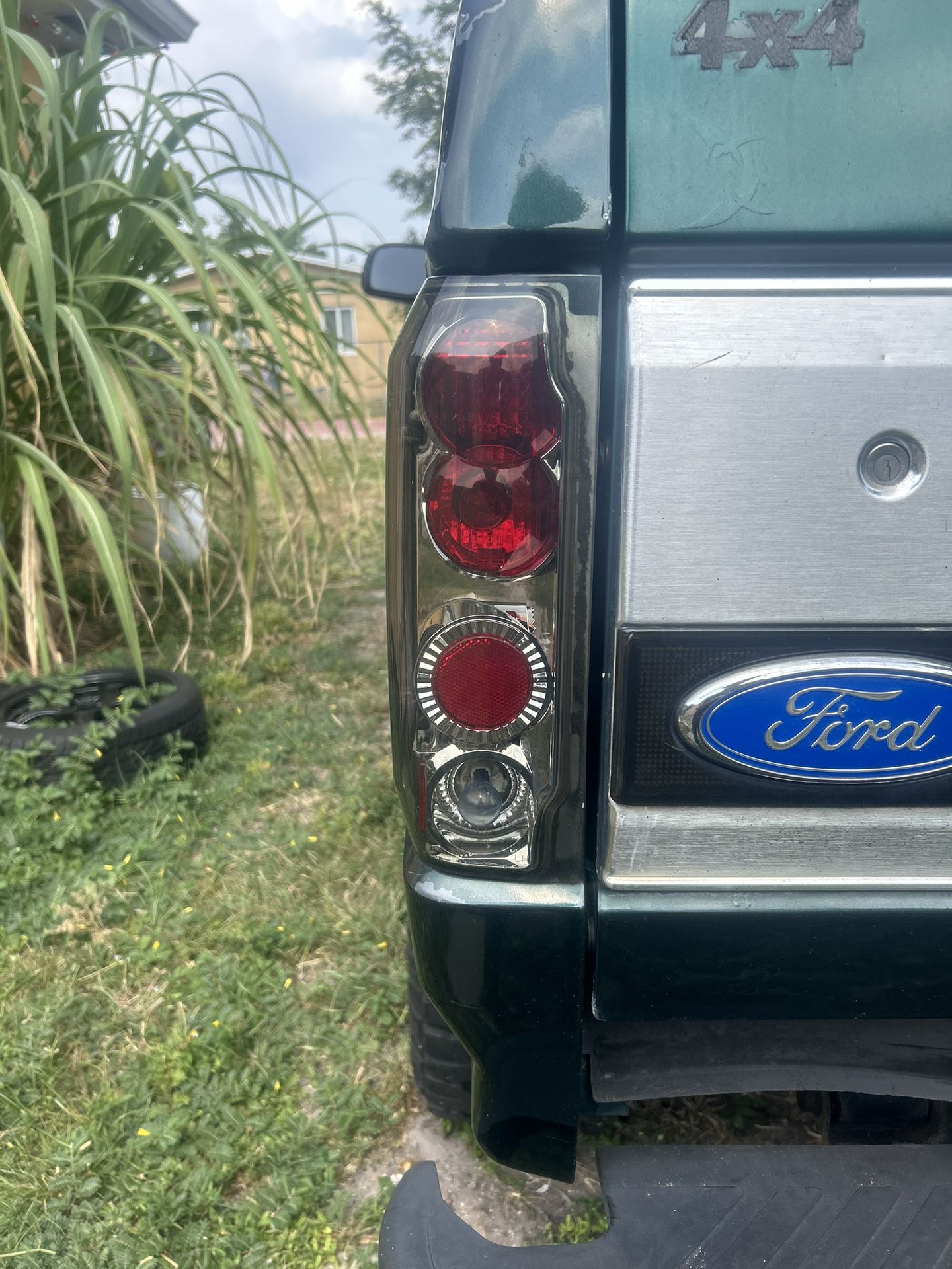 87-96 Ford Taillights 