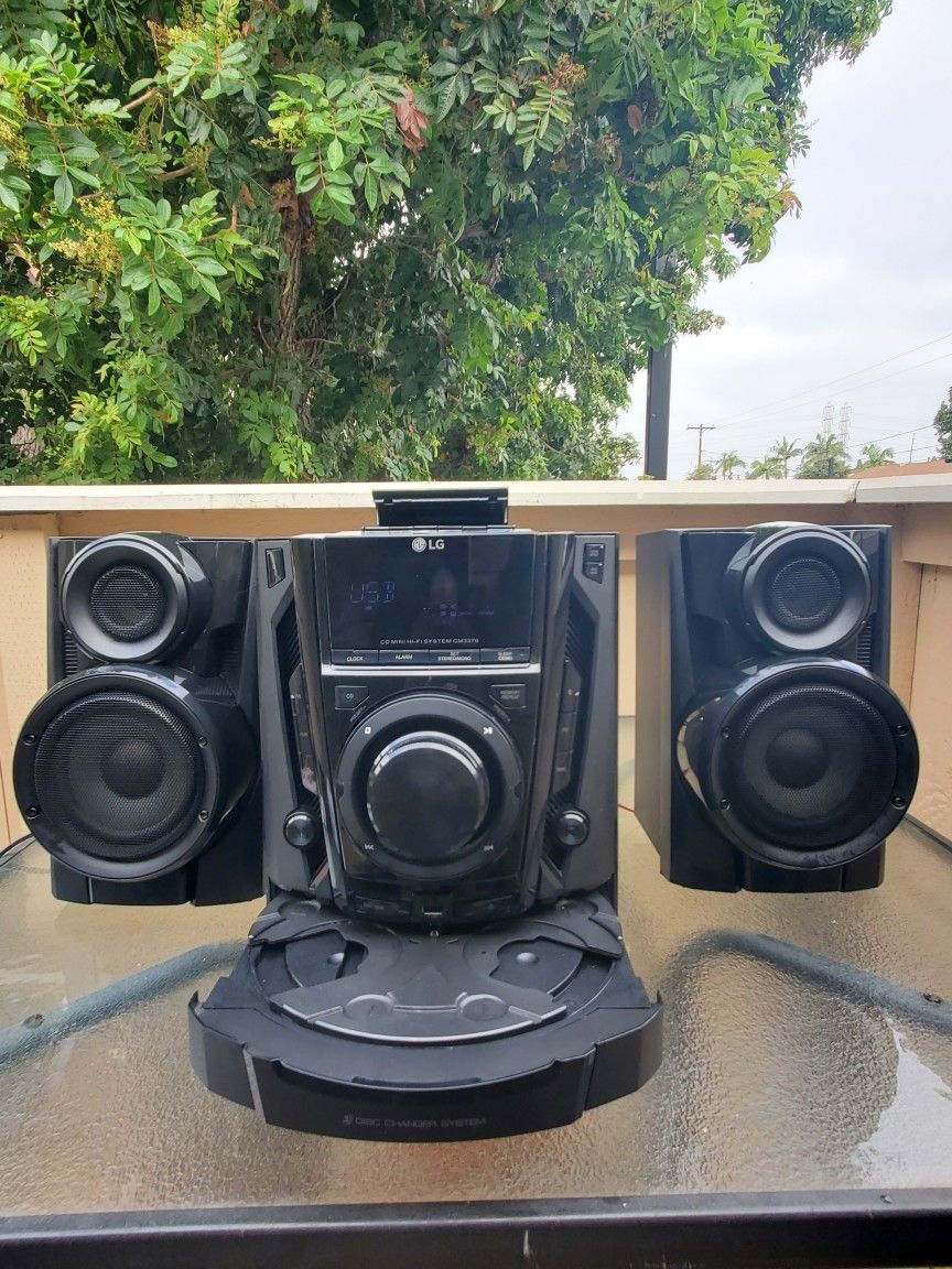 LG CM3370: LG XBOOM 200W Hi-Fi Shelf System with 3-CD, Cassette and Bluetooth® Connectivity 35 OBO