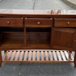 Ethan Allen American Impressions Collection Cherry Wood Sideboard/ Server Buffet