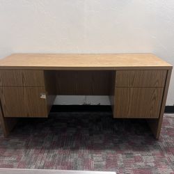 Free Desk 