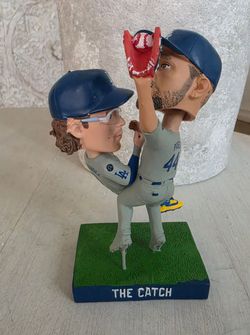 LA Dodgers The Catch Andy Pages & Kiké Hernández Bobblehead