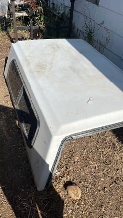 1985-87 Toyota Pick Up Campershell