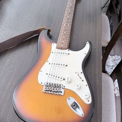 Sunburst Fender Stratocaster