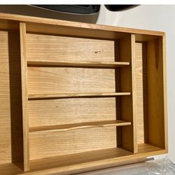 Wooden Cutlery Organizer