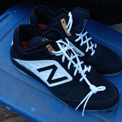 New balance baseball cleats