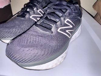 Women’s NEw Balance size 8.5