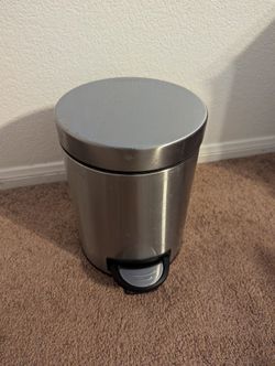 Small Trash Bin