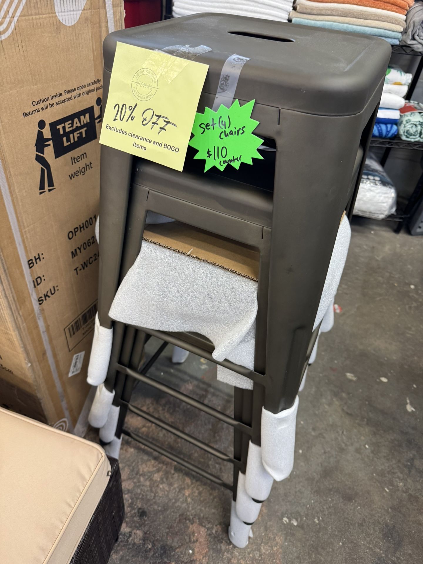 Set Of 4 Counter Metal Stools New Bronze