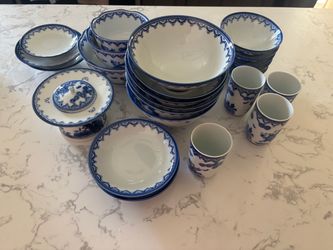 Lot of Japanese porcelain