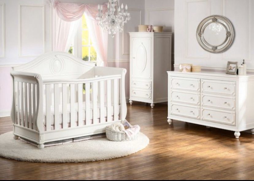 Disney princess baby crib